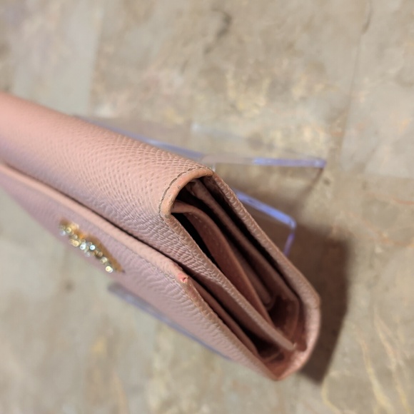 Dolce & Gabbana Pink Wallet With Rhinestone Logo - Picture 4 of 10